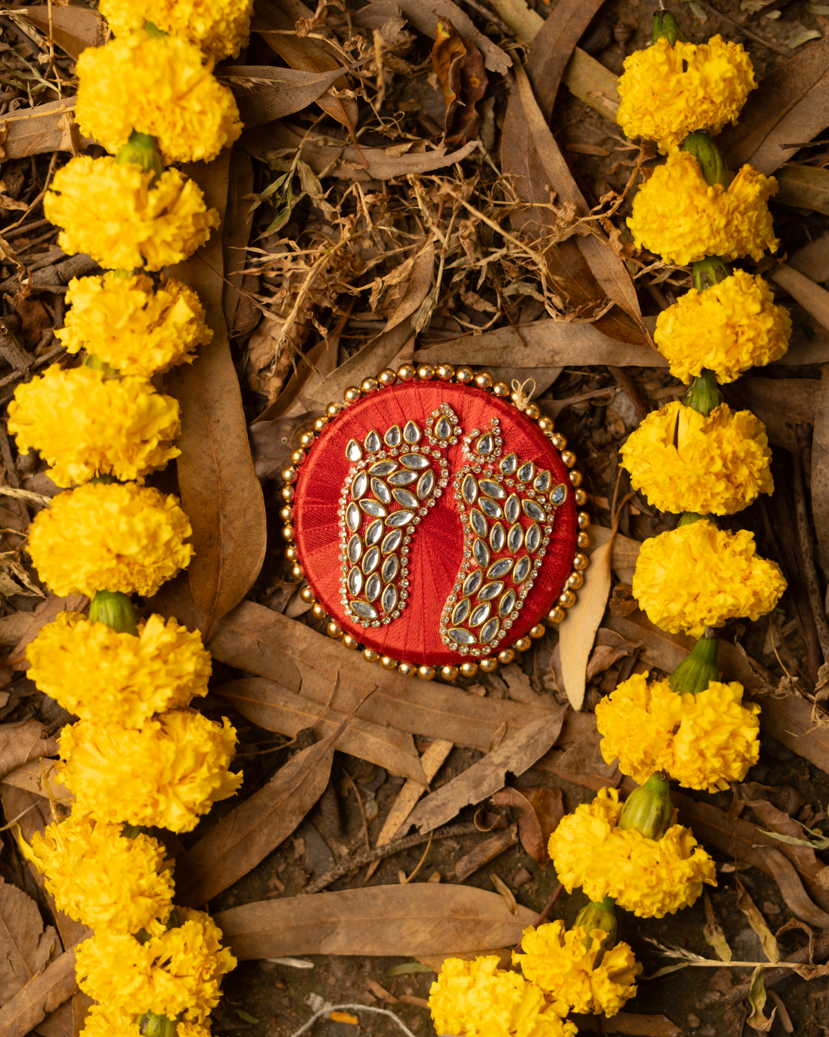ASAVI® Diwali Gift Box | Herbal Teas | Spices | Durga Arti | Brass Diya | Agra's Petha & Namkeen